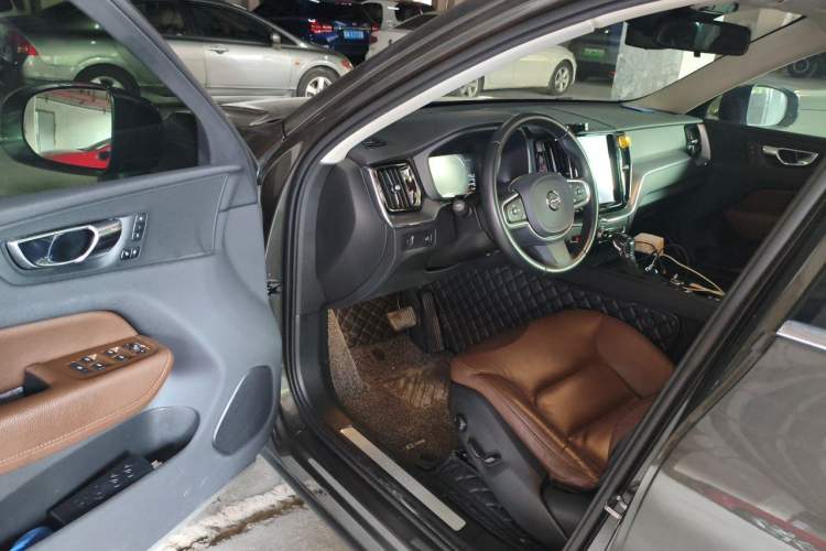 Used Volvo XC60 2020 T5 4x4 Zhiyi Luxury Edition Driver Seat