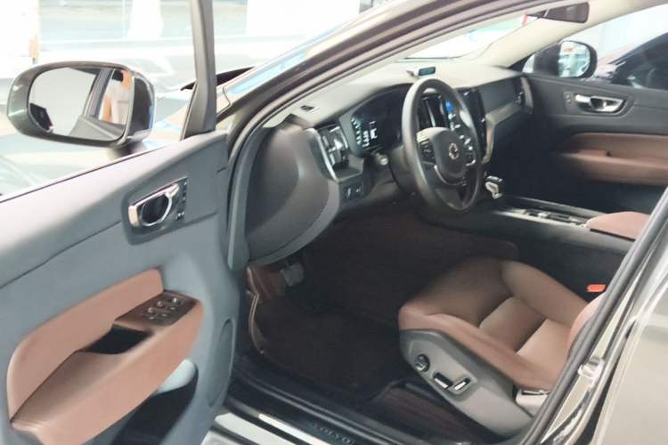 Used Volvo XC60 2020 T5 4x4 Zhiyi Luxury Edition Driver Seat