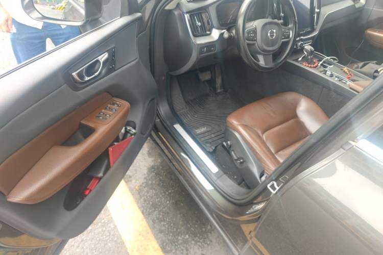 Used Volvo XC60 2020 T5 4x4 Zhiyi Luxury Edition Driver Seat