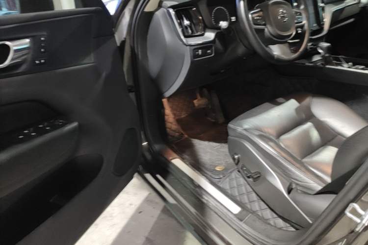 Used Volvo XC60 2020 T5 4x4 Zhiyi Luxury Edition Driver Seat
