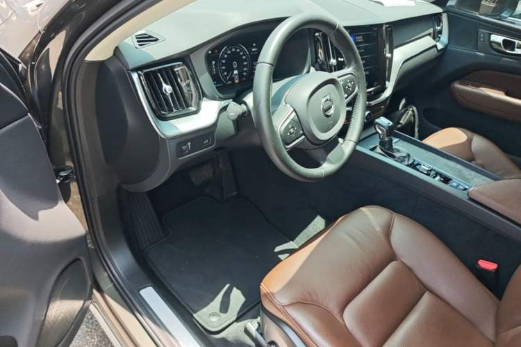 Used Volvo XC60 2020 T5 4x4 Zhiyi Luxury Edition Driver Seat