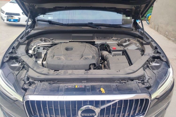 Used Volvo XC60 2020 T5 4x4 Zhiyi Luxury Edition Engine Bay