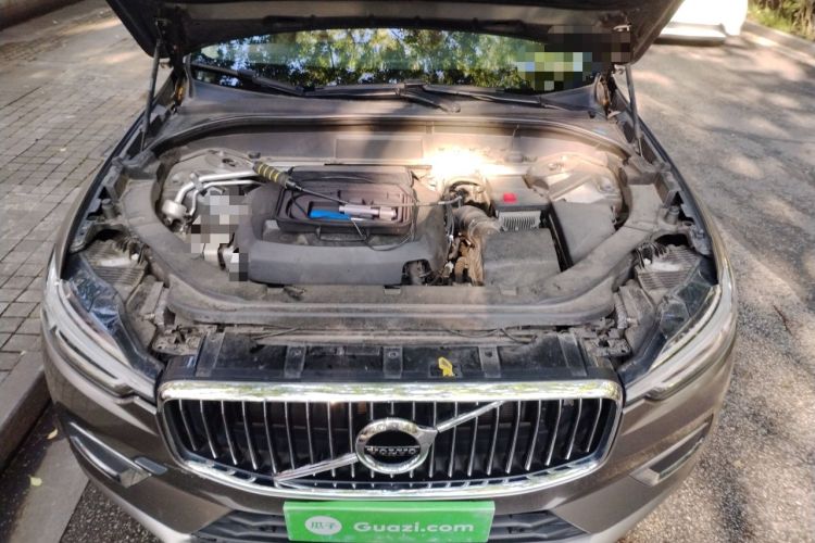 Used Volvo XC60 2020 T5 4x4 Smart Luxury Edition Engine Bay
