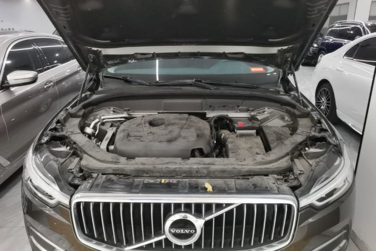 Used Volvo XC60 2020 T5 4x4 Zhiyi Luxury Edition Engine Bay