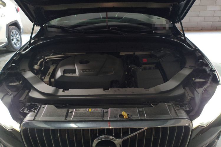 Used Volvo XC60 2020 T5 4x4 Zhiyi Luxury Edition Engine Bay