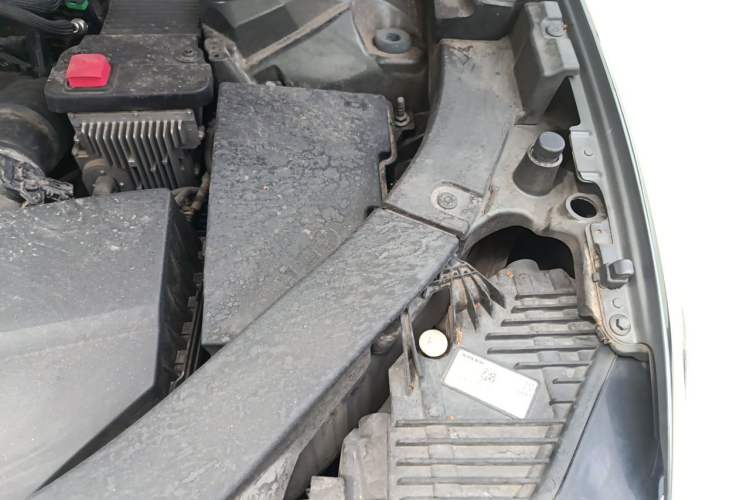 Used Volvo XC60 2020 T5 4x4 Smart Luxury Edition Engine Bay Left