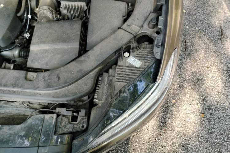 Used Volvo XC60 2020 T5 4x4 Smart Luxury Edition Engine Bay Left