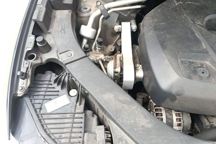 Used Volvo XC60 2020 T5 4x4 Smart Luxury Edition Engine Bay Right