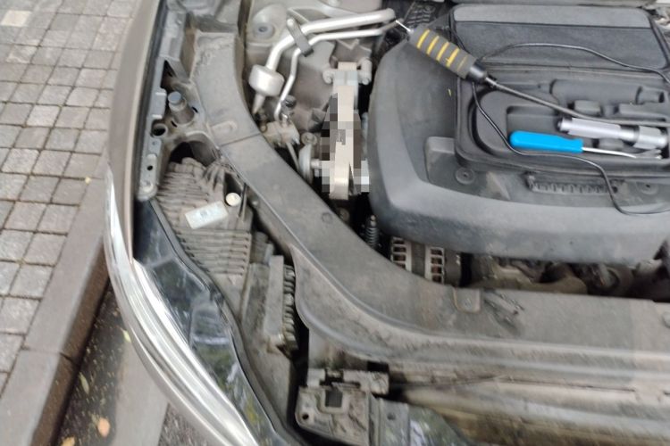 Used Volvo XC60 2020 T5 4x4 Smart Luxury Edition Engine Bay Right