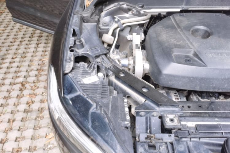 Used Volvo XC60 2020 T5 4x4 Zhiyi Luxury Edition Engine Bay Right