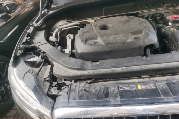 Used Volvo XC60 2020 T5 4x4 Smart Luxury Edition Engine Bay Right