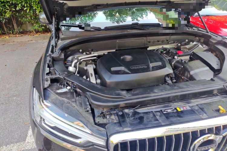 Used Volvo XC60 2020 T5 4x4 Zhiyi Luxury Edition Engine Bay Right