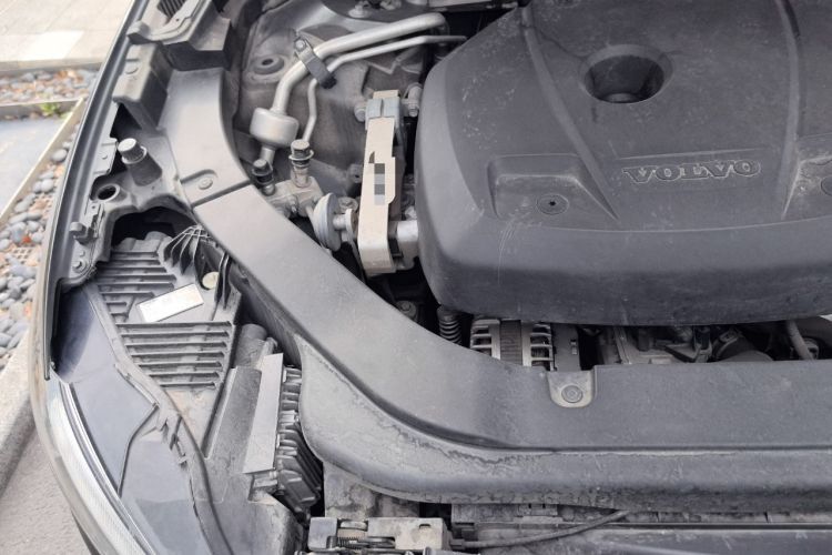 Used Volvo XC60 2020 T5 4x4 Zhiyi Luxury Edition Engine Bay Right