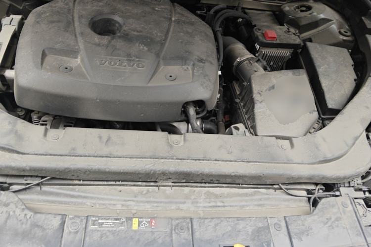 Used Volvo XC60 2020 T5 4x4 Smart Luxury Edition Engine Bay