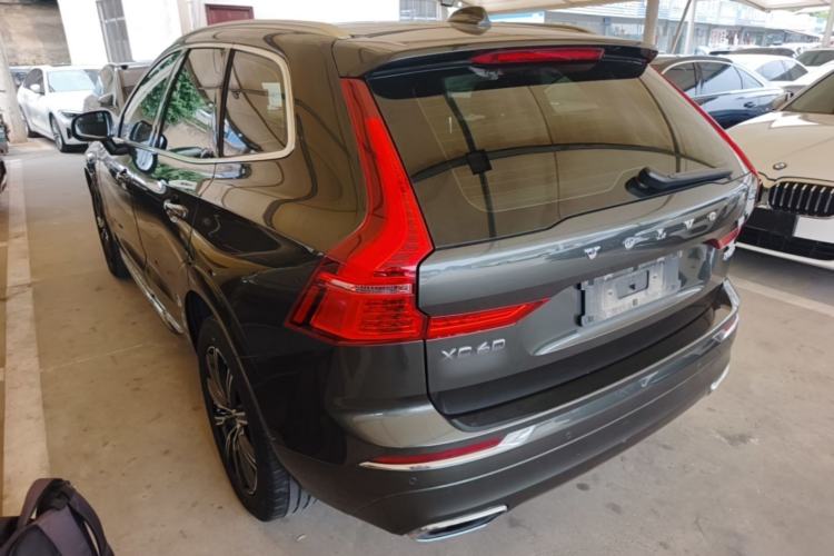 Used Volvo XC60 2020 T5 4x4 Smart Luxury Edition Exterior 2