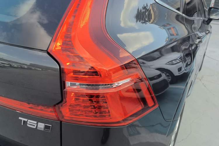 Used Volvo XC60 2020 T5 4x4 Zhiyi Luxury Edition Exterior 3