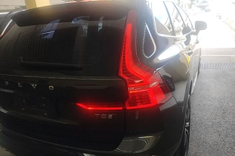 Used Volvo XC60 2020 T5 4x4 Smart Luxury Edition Exterior 3
