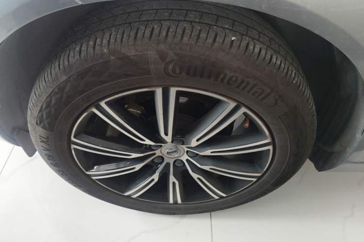Used Volvo XC60 2020 T5 4x4 Zhiya Luxury Edition Exterior 4