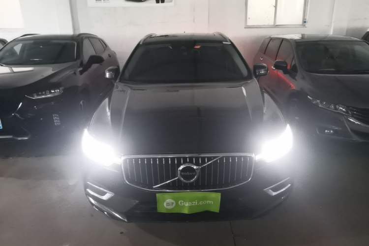 Used Volvo XC60 2020 T5 4x4 Smart Luxury Edition Front