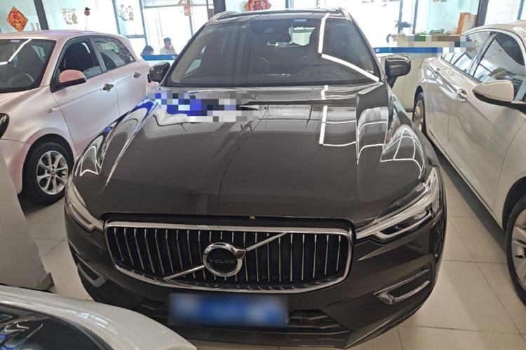 Used Volvo XC60 2020 T4 SmartDrive Luxury Edition Front