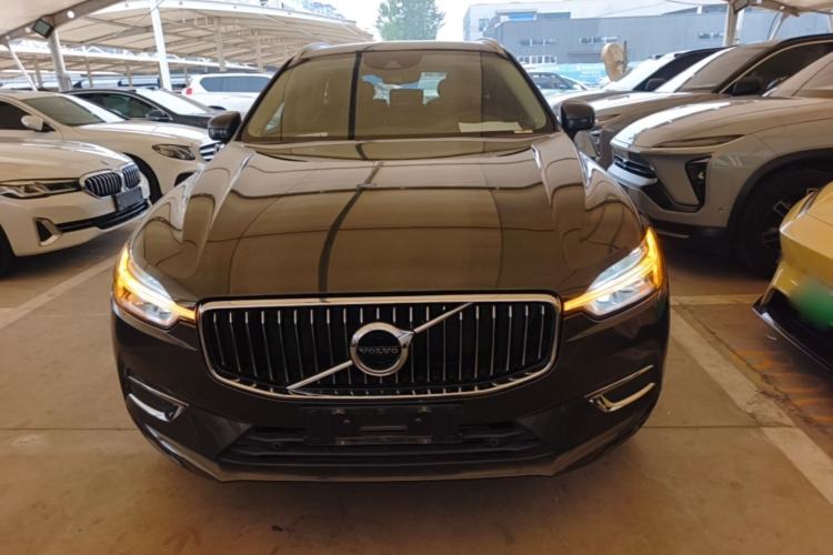 Used Volvo XC60 2020 T5 4x4 Smart Luxury Edition Front