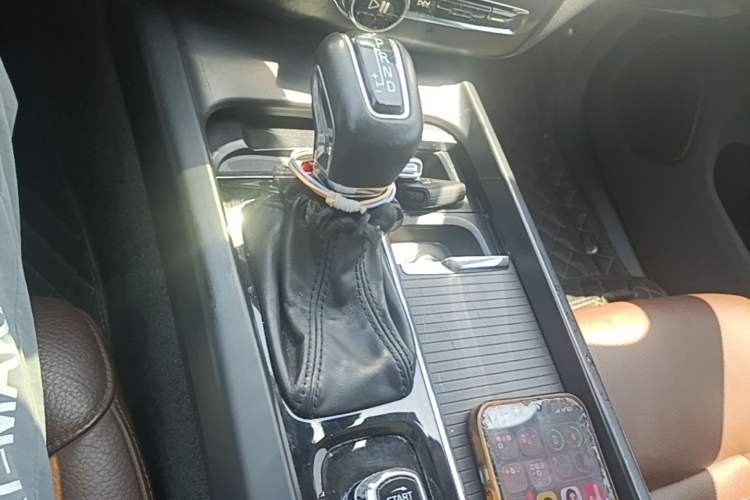Used Volvo XC60 2020 T5 4x4 Zhiyi Luxury Edition Gear Lever