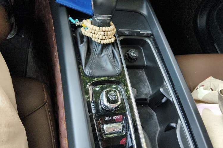 Used Volvo XC60 2020 T5 4x4 Zhiyi Luxury Edition Gear Lever
