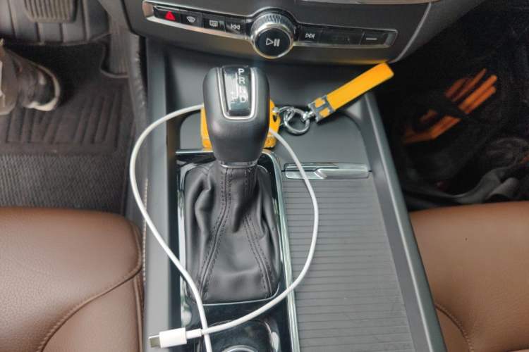 Used Volvo XC60 2020 T5 4x4 Zhiyi Luxury Edition Gear Lever