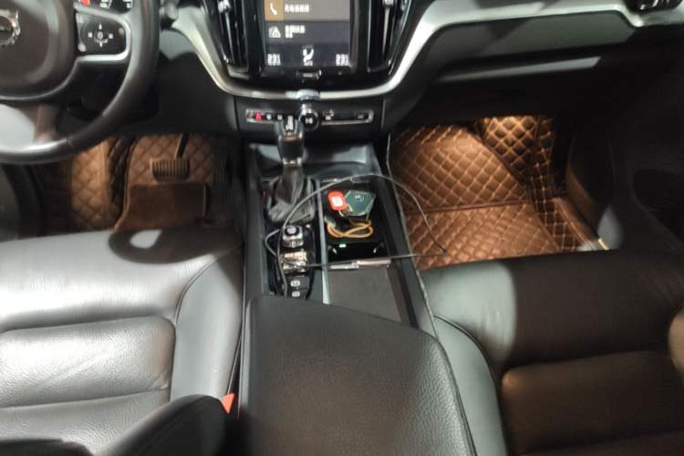 Used Volvo XC60 2020 T5 4x4 Zhiyi Luxury Edition Gear Lever
