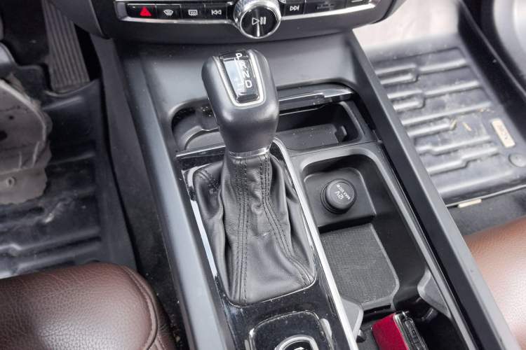 Used Volvo XC60 2020 T5 4x4 Zhiyi Luxury Edition Gear Lever