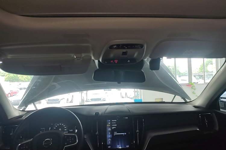 Used Volvo XC60 2020 T5 4x4 Zhiyi Luxury Edition Headliner