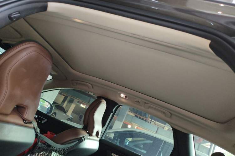Used Volvo XC60 2020 T5 4x4 Zhiyi Luxury Edition Headliner