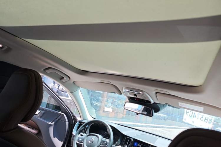 Used Volvo XC60 2020 T5 4x4 Zhiyi Luxury Edition Headliner