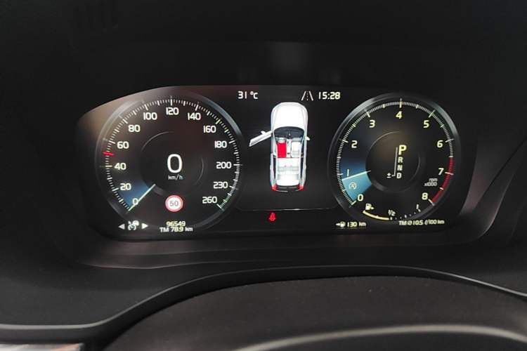 Used Volvo XC60 2020 T5 4x4 Smart Luxury Edition Instrument Cluster