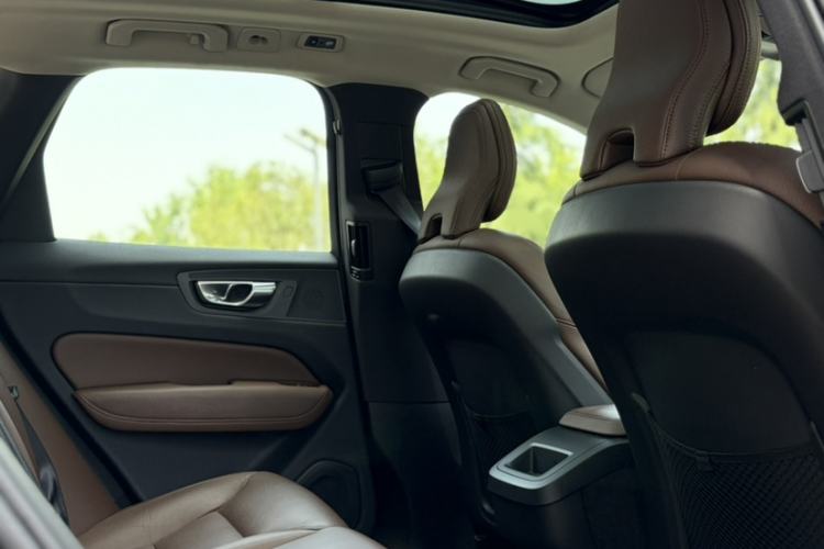 Used Volvo XC60 2020 T5 4x4 Zhiyi Luxury Edition Interior 1