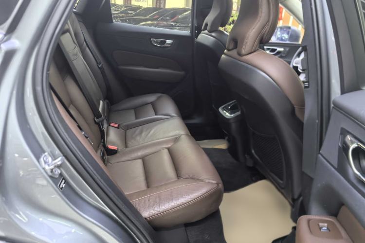 Used Volvo XC60 2020 T5 4x4 Zhiyi Luxury Edition Interior 10