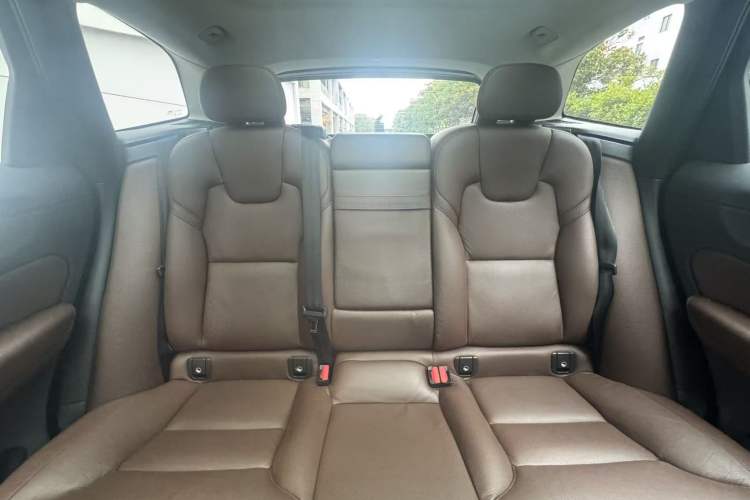 Used Volvo XC60 2020 T5 4x4 Zhiyi Luxury Edition Interior 11