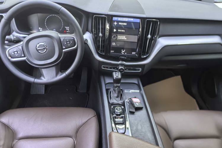 Used Volvo XC60 2020 T5 4x4 Zhiyi Luxury Edition Interior 2