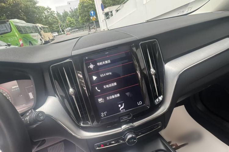 Used Volvo XC60 2020 T5 4x4 Zhiyi Luxury Edition Interior 4