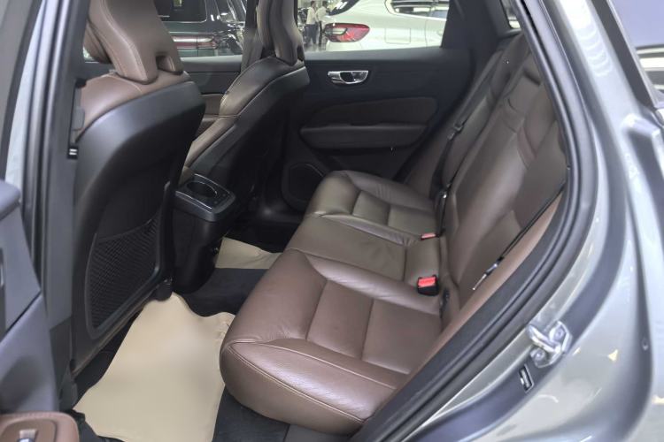 Used Volvo XC60 2020 T5 4x4 Zhiyi Luxury Edition Interior 5