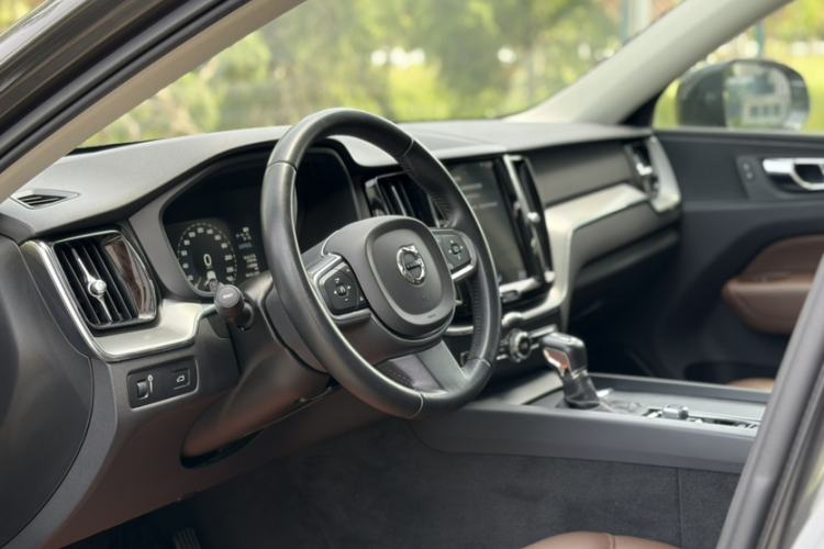 Used Volvo XC60 2020 T5 4x4 Zhiyi Luxury Edition Interior 6
