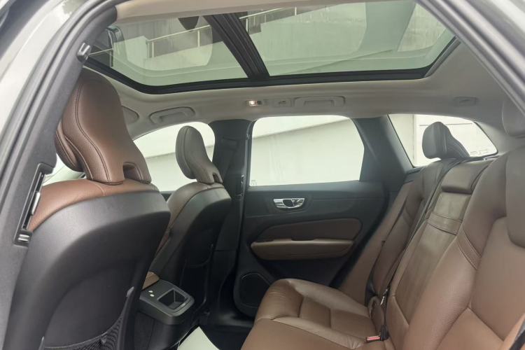 Used Volvo XC60 2020 T5 4x4 Zhiyi Luxury Edition Interior 7