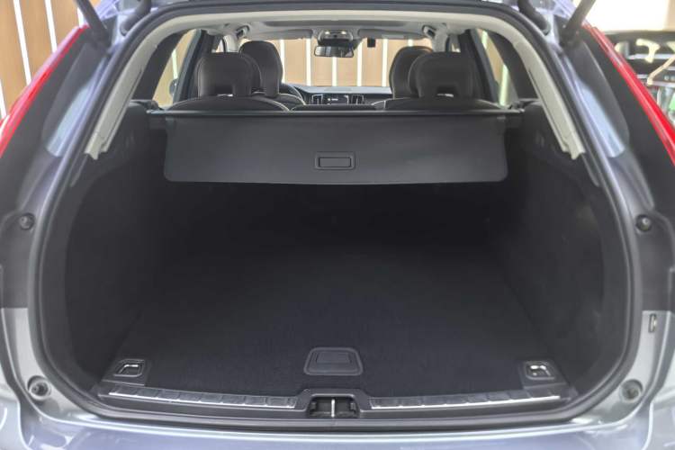 Used Volvo XC60 2020 T5 4x4 Zhiyi Luxury Edition Interior 7