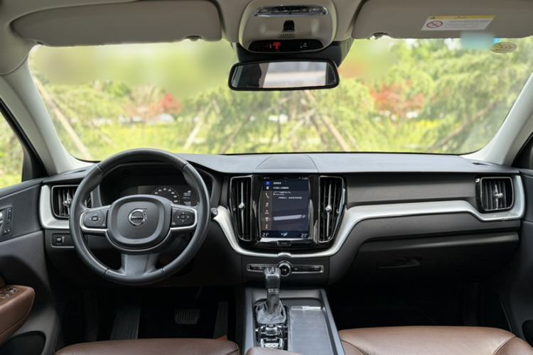 Used Volvo XC60 2020 T5 4x4 Zhiyi Luxury Edition Interior 9