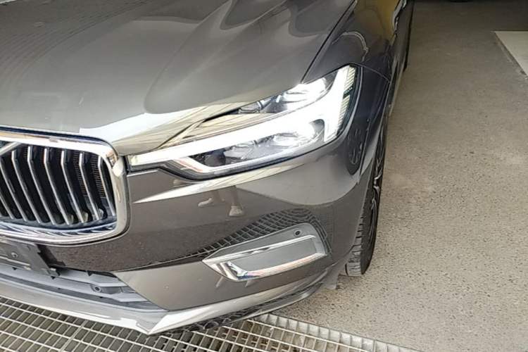 Used Volvo XC60 2020 T5 4x4 Smart Luxury Edition Left Front Headlight