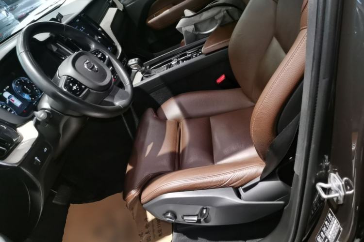 Used Volvo XC60 2020 T5 4x4 Zhiya Luxury Edition Left Front Seat