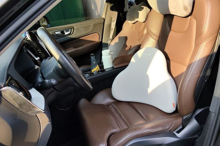 Used Volvo XC60 2020 T5 4x4 Smart Luxury Edition Left Front Seat