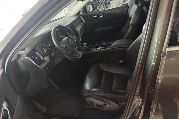 Used Volvo XC60 2020 T5 4x4 Zhiyi Luxury Edition Left Front Seat