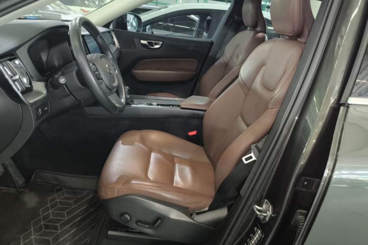 Used Volvo XC60 2020 T5 4x4 Zhiyi Luxury Edition Left Front Seat