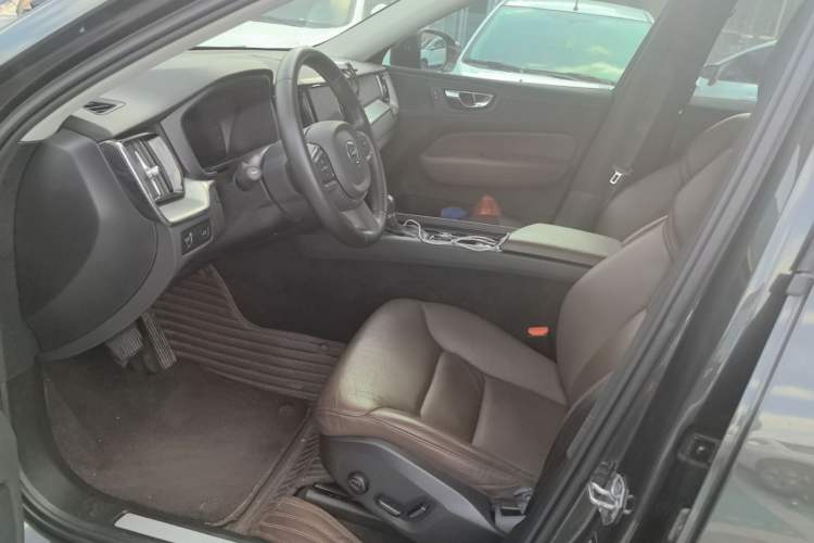 Used Volvo XC60 2020 T5 4x4 Zhiyi Luxury Edition Left Front Seat